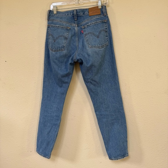 Levi’s straight leg wedgie jeans - Picture 2 of 7